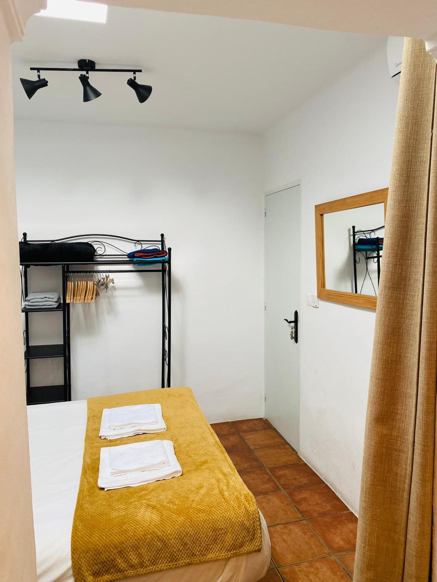 Room With Bathroom In Private House Casa Mar Torrox Exterior foto